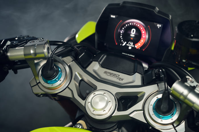 Triumph Speed Triple 1200 RX unveiled